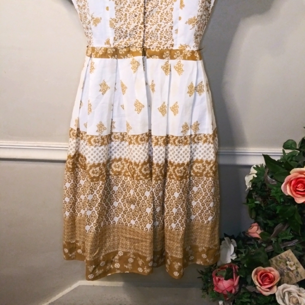 Vintage 1950's Toni Todd Ivory & Gold Floral Short Sleeve Full Skirted Day Dress - Picture 9 of 13
